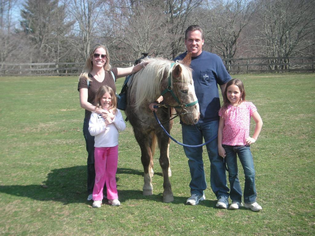 Arrowmont Stables & Cabins Cullowhee Екстер'єр фото